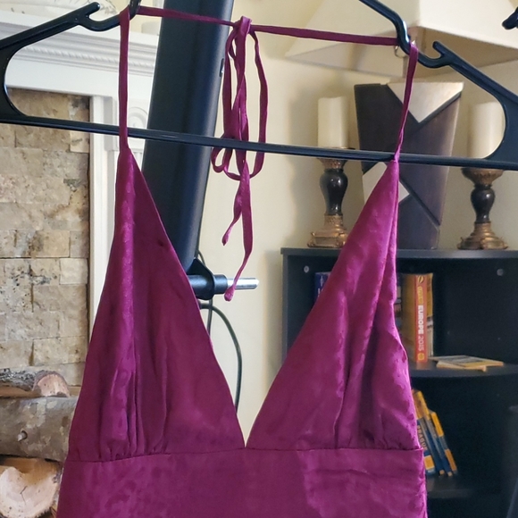 Dress - Picture 3 of 6